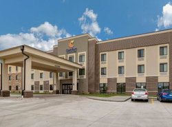 Comfort Inn and Suites Ames near ISU Campus