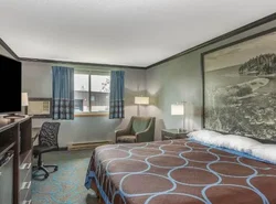 Super 8 by Wyndham Duluth