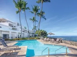 Wyndham Royal Sea Cliff Resort