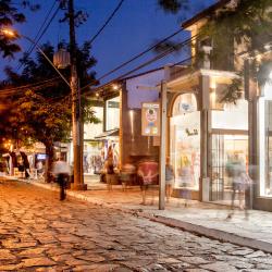 Stones Road, Búzios Hotels Find