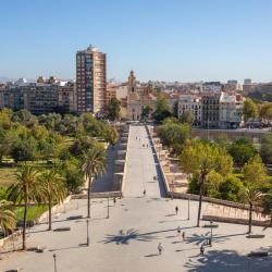 Valencia Hotels Find