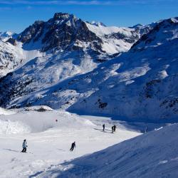 3 Valleys Hotels Find