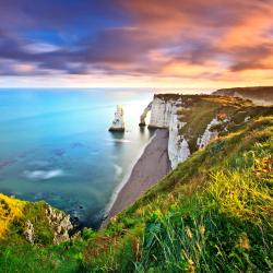 Etretat's Cliff, Étretat Hotels Find
