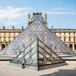 Louvre Museum, Paris Hotels Find