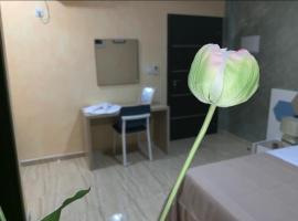 Habitación cómoda y accesible en Malabo Alquiler por día Hotels Find