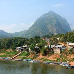 Nong Khiaw Hotels Find
