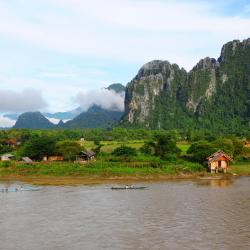 Vang Vieng Hotels Find