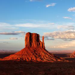 Monument Valley Hotels Find