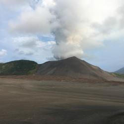 Tanna Hotels Find