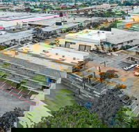 Howard Johnson by Wyndham Buena Park - Hotels Find