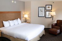 Shindler Sd Hotels Find