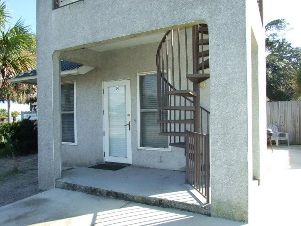 Jekyll Keepers Quarters 1 Br Apts - thumb 1
