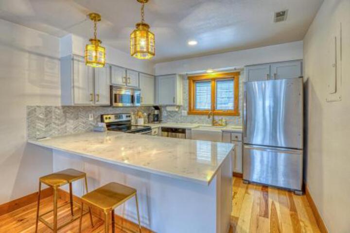 2 Bed 2 Bath Apartment In Avon - thumb 5