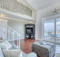 Easy Breezy Home - Hotels Find
