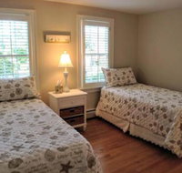 Walk to Pleasant Street Beach Renovated Central AC King Bed CM0641 - Hotels Find