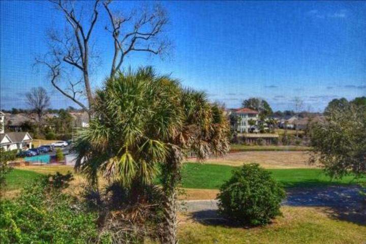 133 Edgewater Condo - thumb 1