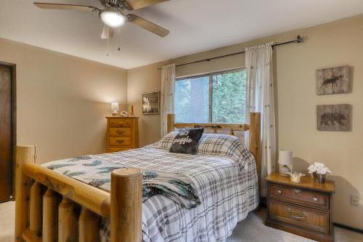 Yogis Cabin - thumb 6