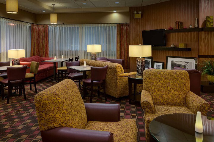 Hampton Inn Chambersburg - thumb 5
