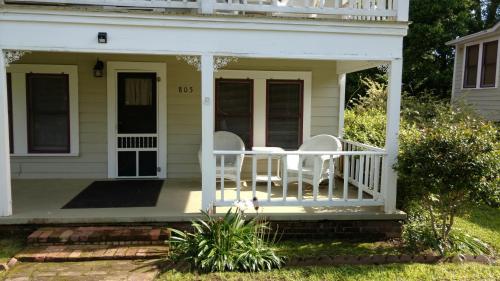 Historic 1920s Jefferson Cottage At Angell Manor! - thumb 1