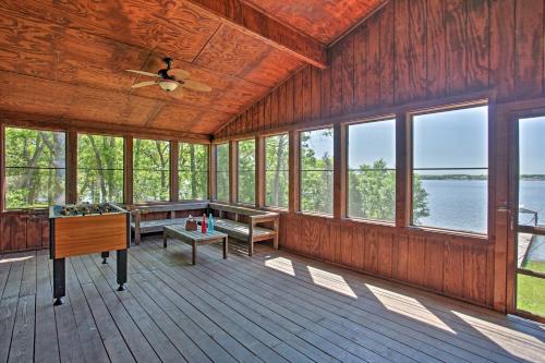 Waterfront Cedar Creek Lake House W / 4 Kayaks! - thumb 1