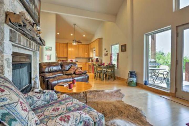 Rustic Johnson City Home W / Hot Tub 2 Miles To Town - thumb 2