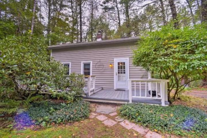 Updated / Pet Friendly Cabin By Hikes & Woodstock! - thumb 3
