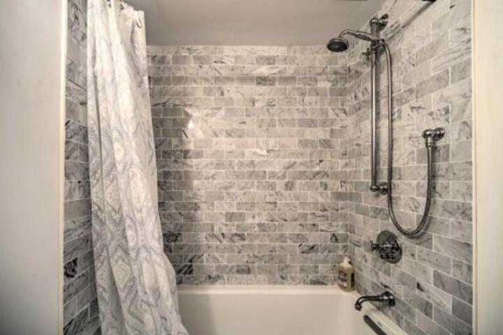 Updated / Pet Friendly Cabin By Hikes & Woodstock! - thumb 5