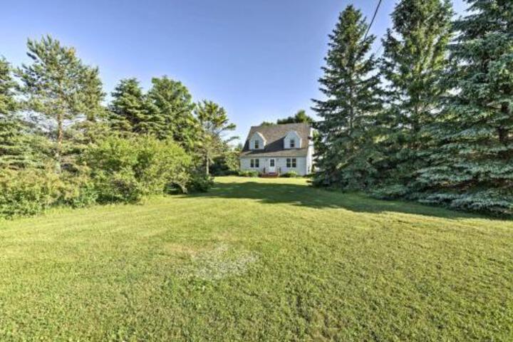 NEW Family Friendly Fish Creek Cape House W / Yard - thumb 2