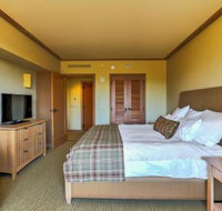 Modern Cle Elum Condo w / Mtn Views  Hot Tub Access - Hotels Find