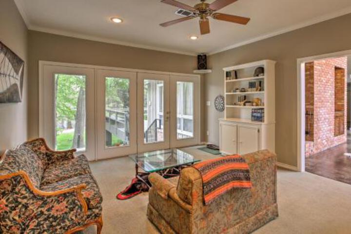 Custom Home W / Deck Dock & Boathouse On Lake Athens! - thumb 3