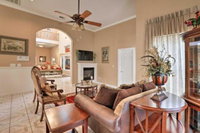 Upscale DeSoto Home 16 Mi. to Downtown Dallas