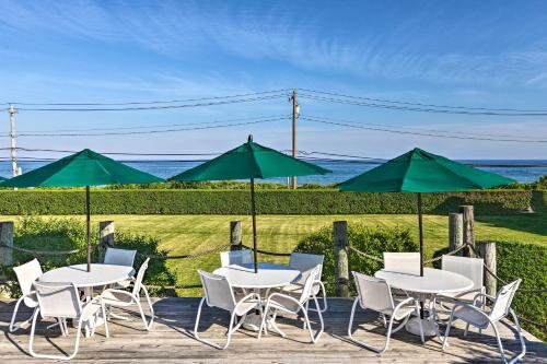 NEW Modern Montauk Condo W / Pool Access+Ocean View - thumb 2