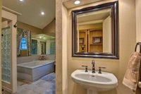 Cozy Family Home with Fire Pit 4Mi to Lake Fork