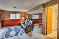 Suburban Gem 5 Miles from Downtown Rochester