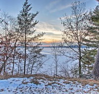 Waterfront Retreat on 2 Acres w / Deck  View - Hotels Find