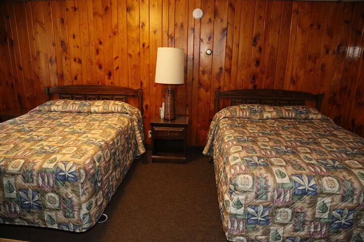 Motel Ely - thumb 1