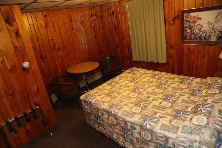 Motel Ely - thumb 4
