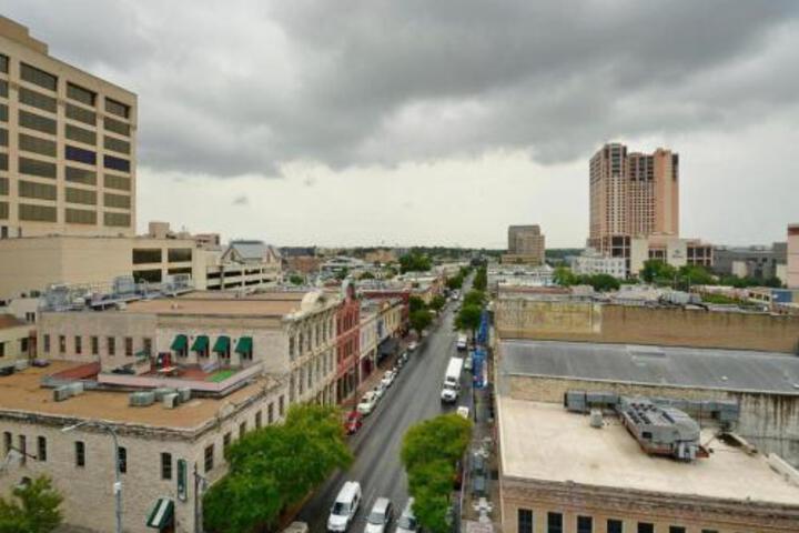 Littlefield Lofts #701