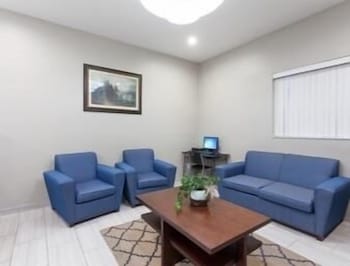 Super 8 By Wyndham Bakersfield South CA - thumb 5