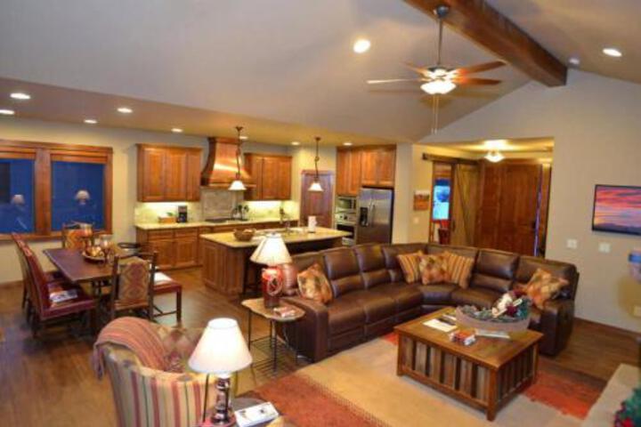 1 Caldera Cabin - thumb 4
