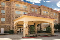 La Quinta Inn  Suites by Wyndham Dallas South-DeSoto