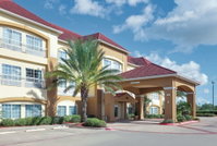 La Quinta Inn  Suites by Wyndham Bay City