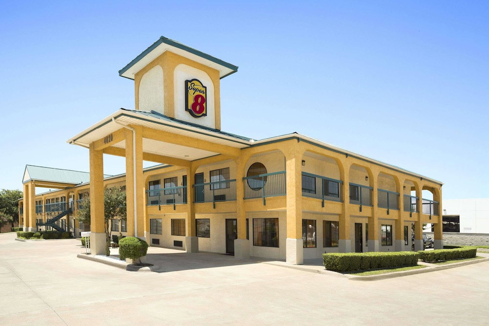 Super 8 By Wyndham Grand Prairie Southwest - thumb 0