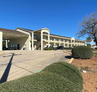 SureStay Hotel by Best Western Floresville - Hotels Find