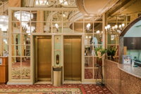 Wolcott Hotel