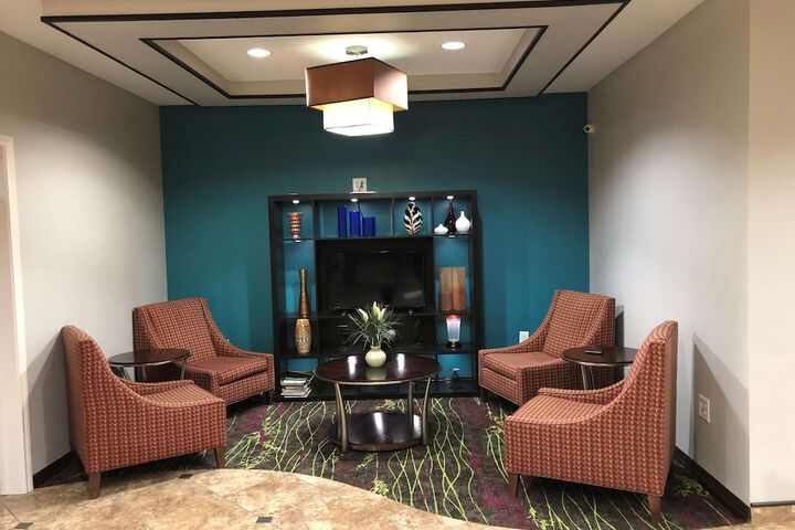 Executive Inn & Suites Joaquin - thumb 6
