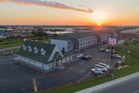 The Crossroads Hotel  Suites