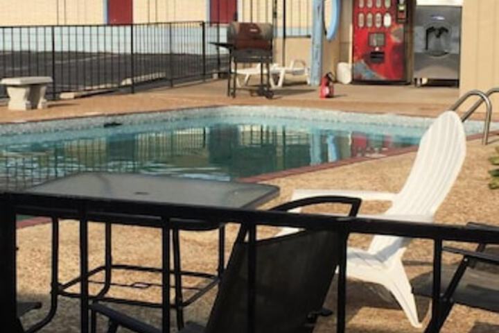 Hill Country Inn - thumb 4