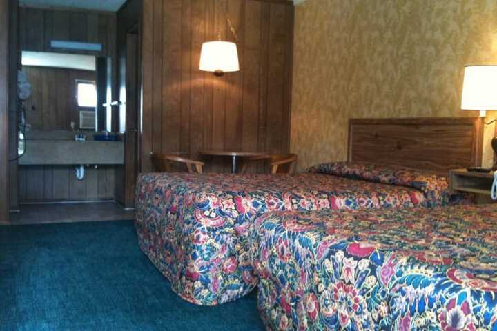 Hill Country Inn - thumb 7