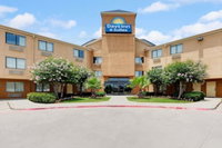 Days Inn  Suites by Wyndham DeSoto